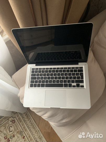 Apple MacBook Pro 13, 2011г.п 2.5GHZ/4gb/320gb/GF3