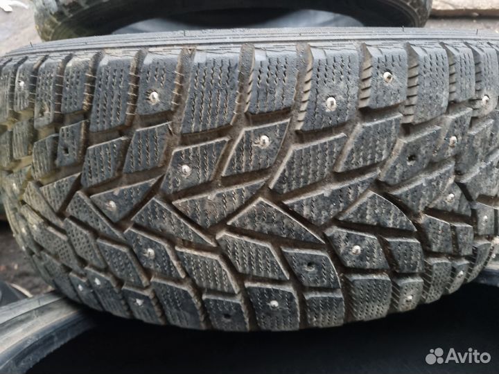 Dunlop SP Winter Ice02 235/45 R17