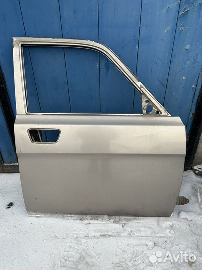 Дверь передняя правая газ 31105