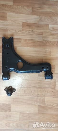 Рычаги Monroe L24527+L24528 Opel Astra H/G, Vectra