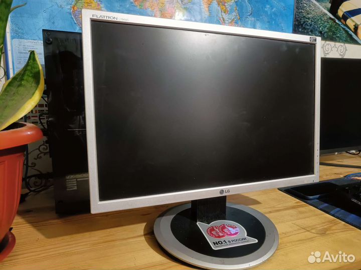 Монитор LG flatron l194WS