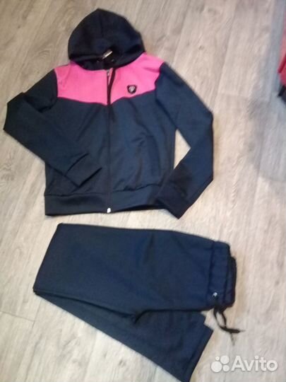 Новый Спортивный костюм 42-44