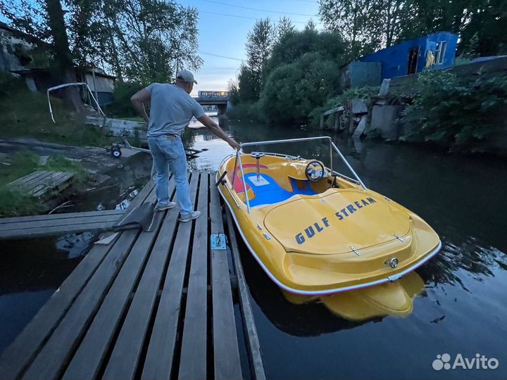 Катер Gulf Stream, двс Johnson 115, водомёт