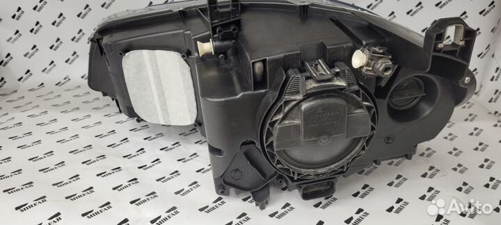 Фара правая BMW X5 E70 2010-2013 Без AFS