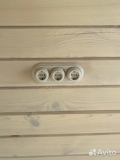 Электромонтаж в деревянных домах, электрик