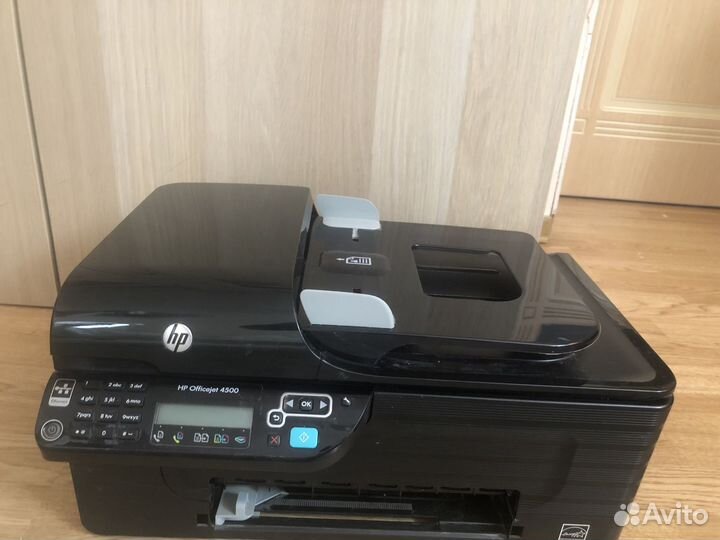 Принтер HP Officejet 4500 цветной
