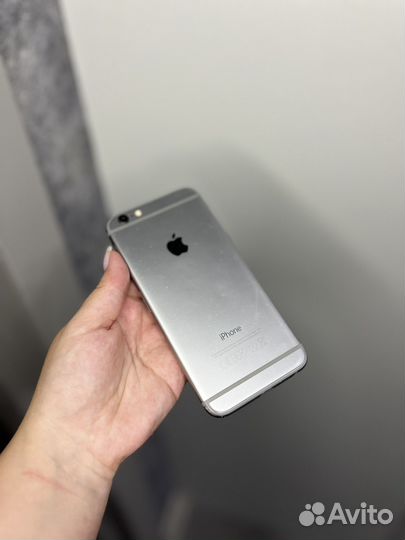 Телефон iPhone 6