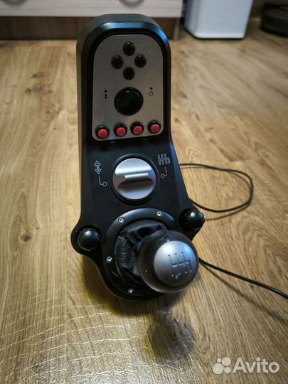 Игровой руль logitech