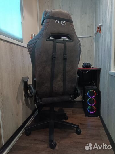 Компьютерное кресло Aerocool Baron