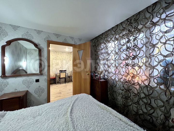 4-к. квартира, 60,7 м², 2/5 эт.