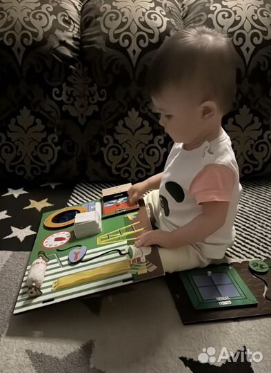 Бизиборд домик