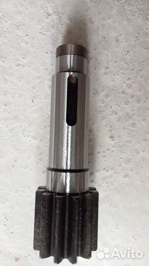 Вал редуктора поворота hiab140Т-190Т нового образц