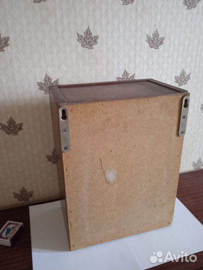 Навесная полка аптечка