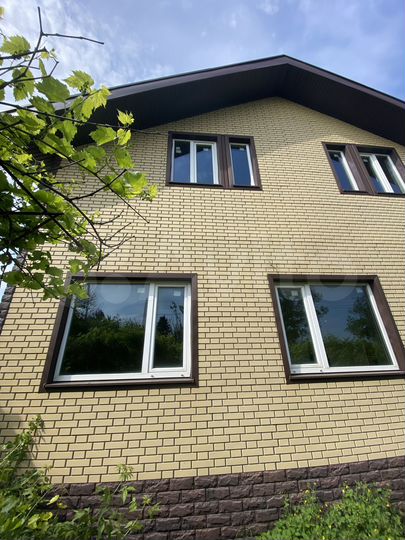 Дом 162 м² на участке 3,3 сот.