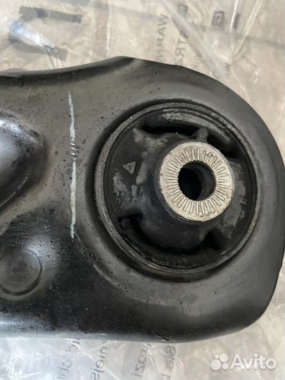 Рычаг передний левый на volkswagen jetta 7