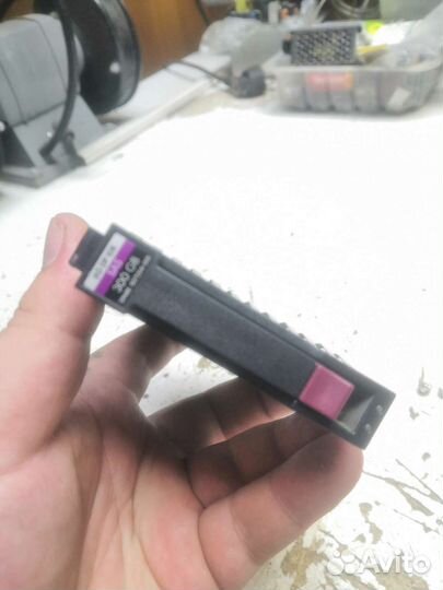 HDD Жесткий диск серверный HP EG0300fawhv