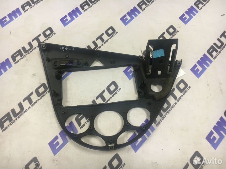 Рамка магнитолы Форд Фокус 1