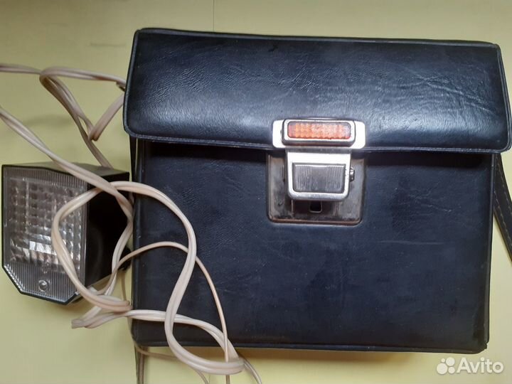 Продам фотовспышку Чайка из СССР