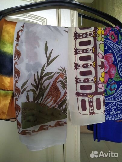 Женские шарфы,платки, кепки