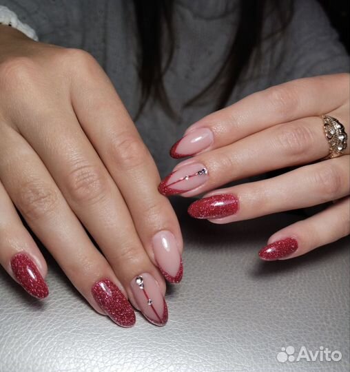 Мастер маникюра, укрепление гелем, дизайн ногтей