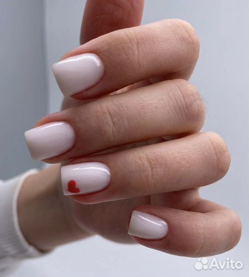 Маникюр / педикюр