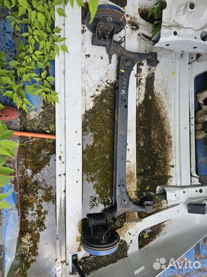 Задняя балка toyota premio