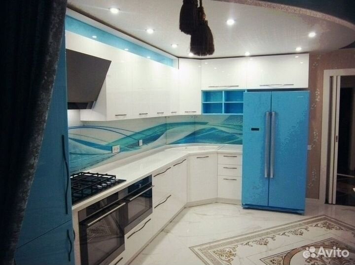 Кухня новая