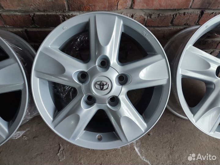 Оригинальные Toyota Land Cruiser 200 R18 5x150