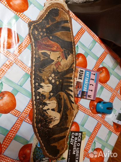 Антикварная картина на дереве