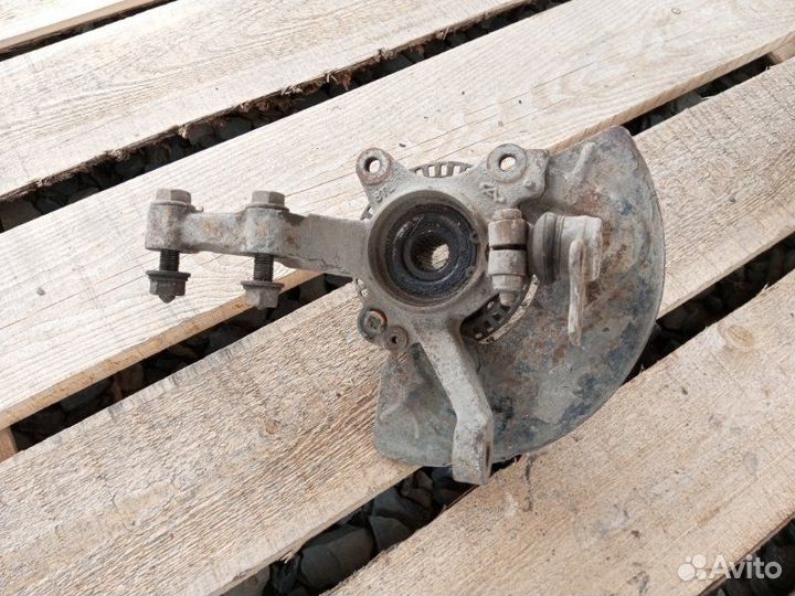 Кулак поворотный передний левый Chery Amulet A15