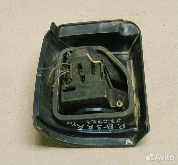 Фонарь правый универсал VW Passat B3