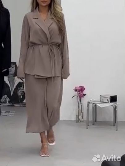 Платье,костюм