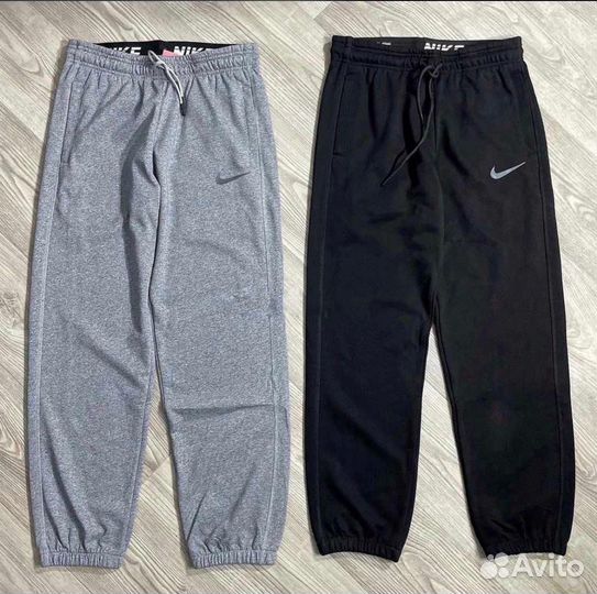 Спортивные брюки