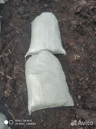 Навоз перегной конский и коровий торф чернозём