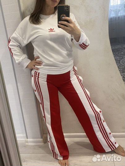 Костюм спортивный