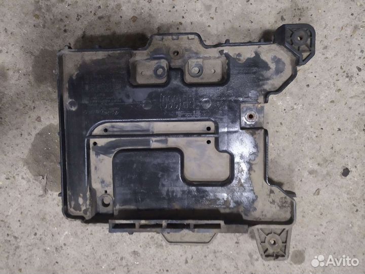 Площадка под аккумулятор hyundai solaris 1