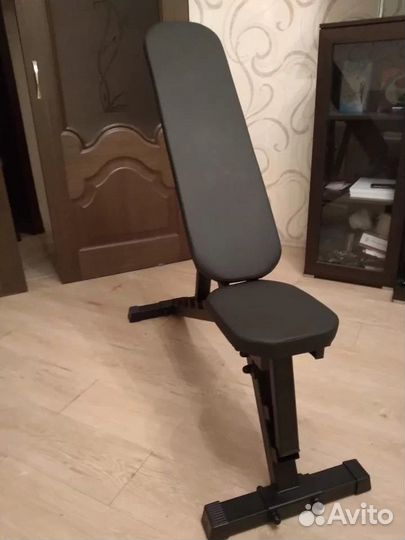 Стойки для штанги, скамья для жима, штанга 28кг