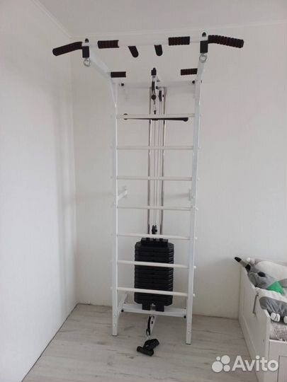 Шведская стенка с блочным тренажером