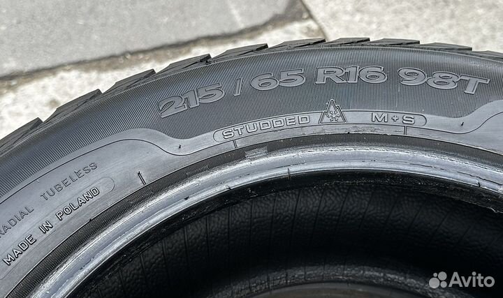 Sava Eskimo Stud 215/65 R16