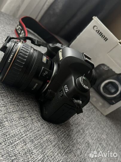 Зеркальный фотоаппарат canon mark II 5D EOS