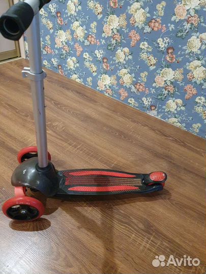 Самокат детский трехколесный