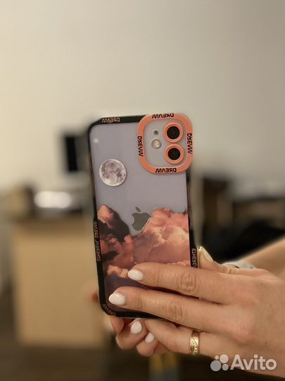 Чехол на iPhone 11