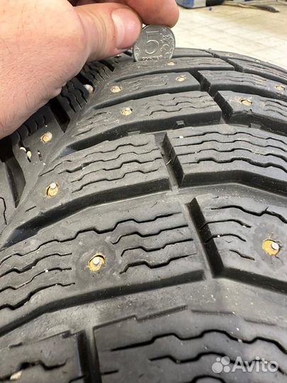 Michelin X-Ice North 4 215/55 R16 97T