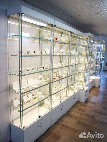 Витрины с подсветкой новые