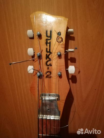 Электро гитара Элгава Уника 2