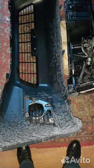 Передний бампер на тойоту Хайлюкс 2019гв