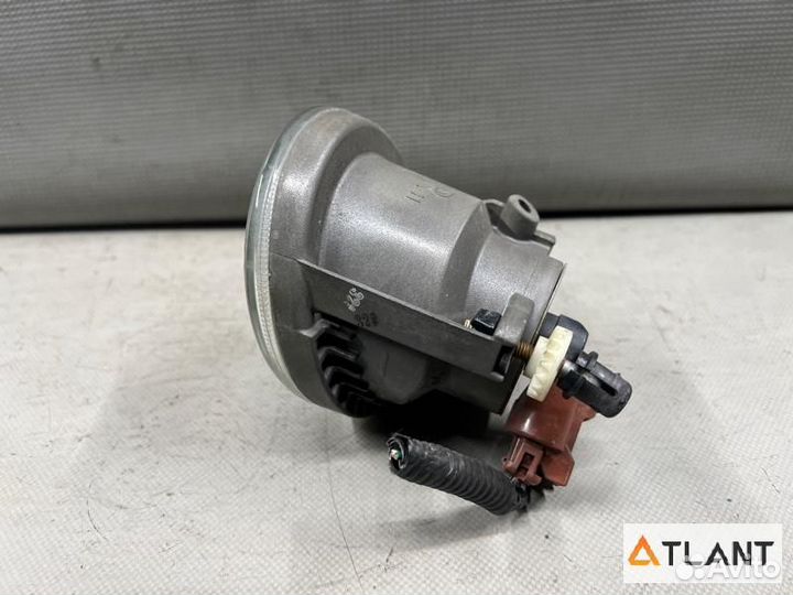 Туманка передняя правая toyota funcargo