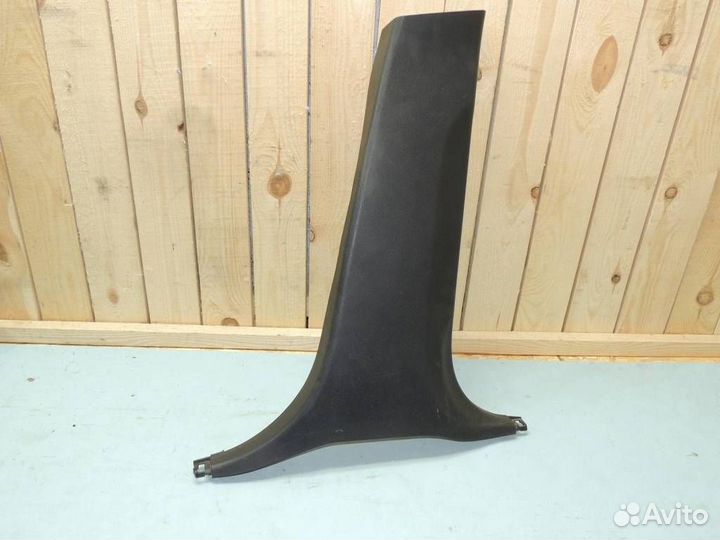 Обшивка стойки центральной правой Honda Civic 5D