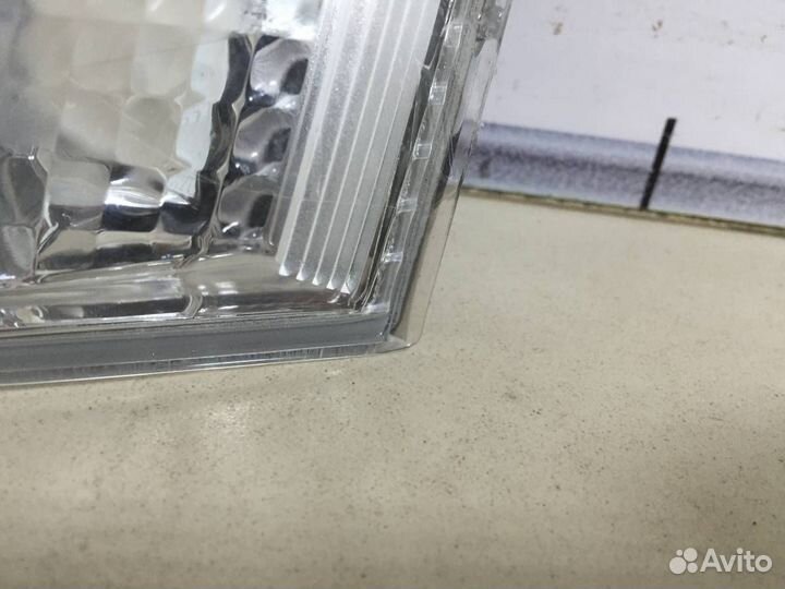 Указатель поворота левый Toyota Sprinter E110 1995