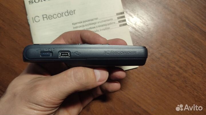 Диктофон Sony ISD-PX820